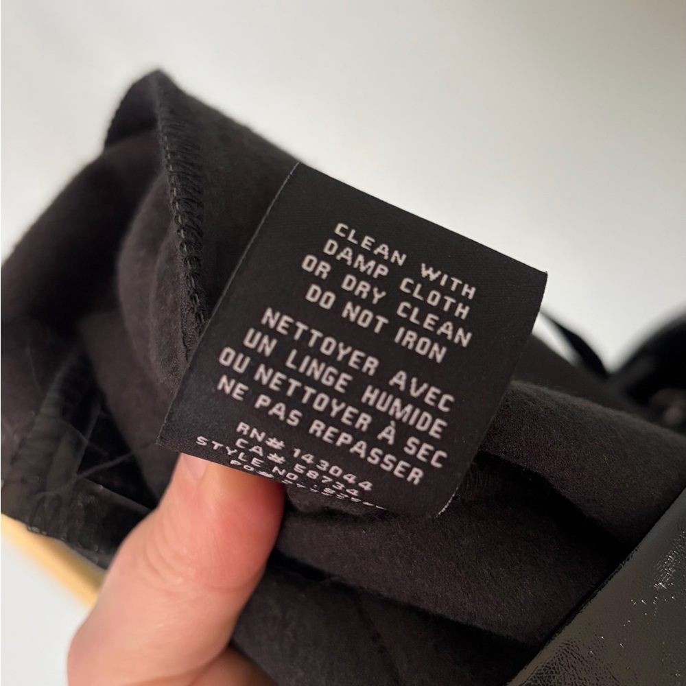 NWT 7 For All Mankind Glossy Black Faux Leather Trousers Women’s Size Medium. - Picture 7 of 13